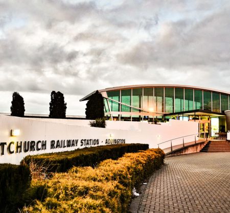 Christchurch Central Hotels To Christchurch Railway Station (Upto 7 Pax & 7 Bags) – HD33